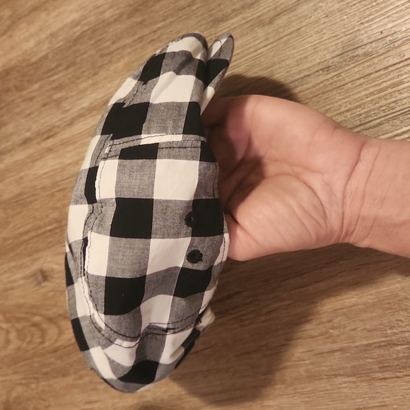 Bundle of Boys Plaid Flat Caps - Picture 13 of 16